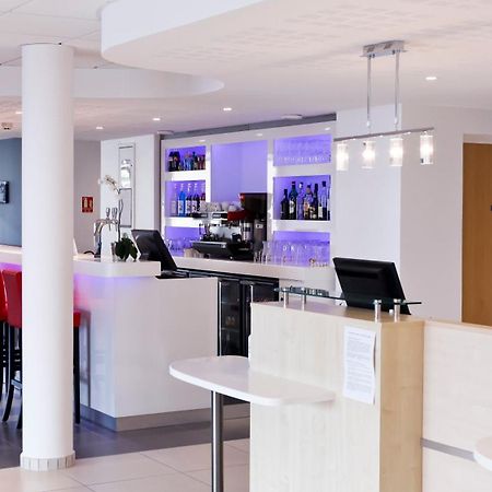 Ibis Lyon Est Chaponnay Otel Restoran fotoğraf