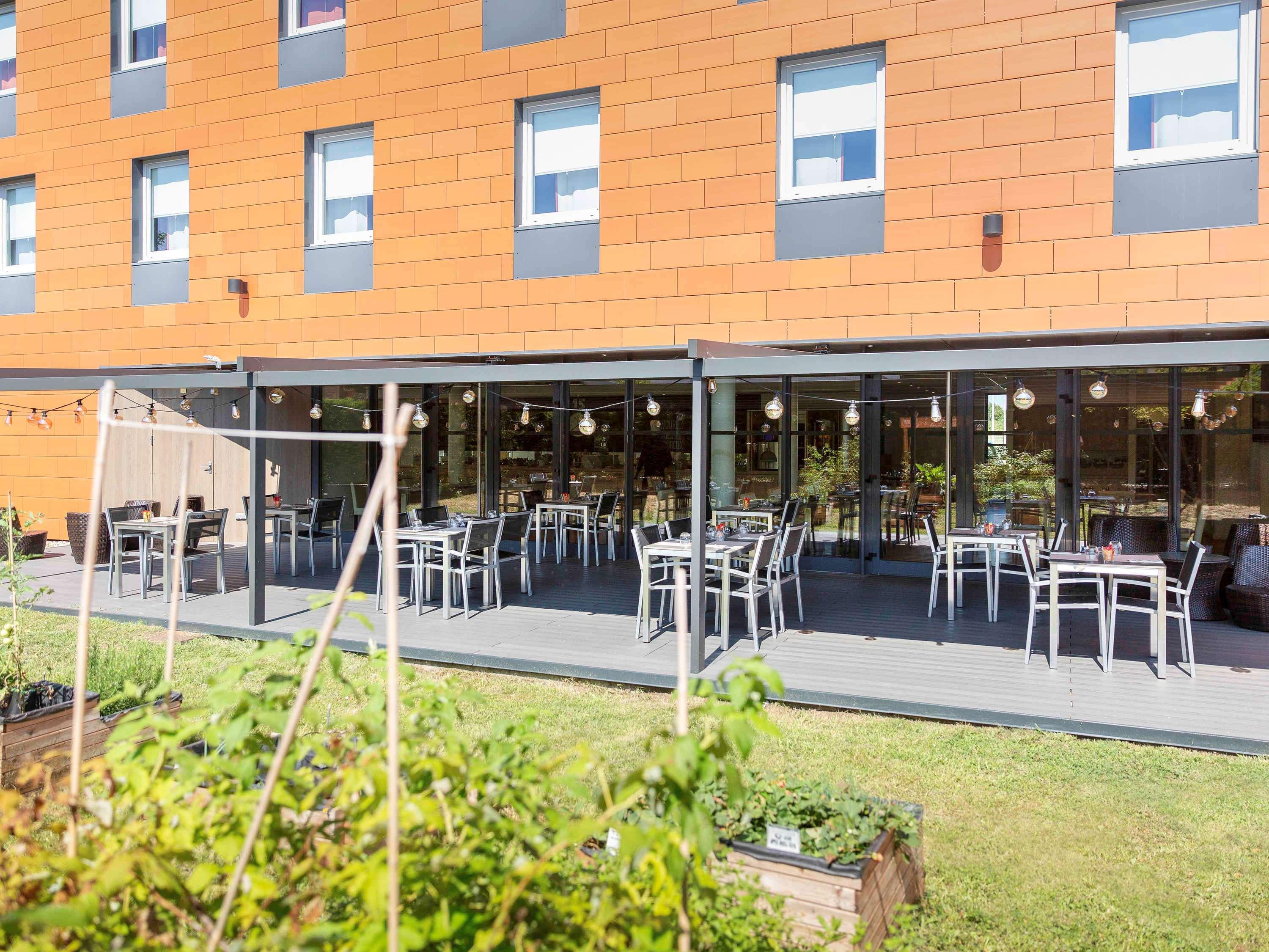 Ibis Lyon Est Chaponnay Otel Dış mekan fotoğraf