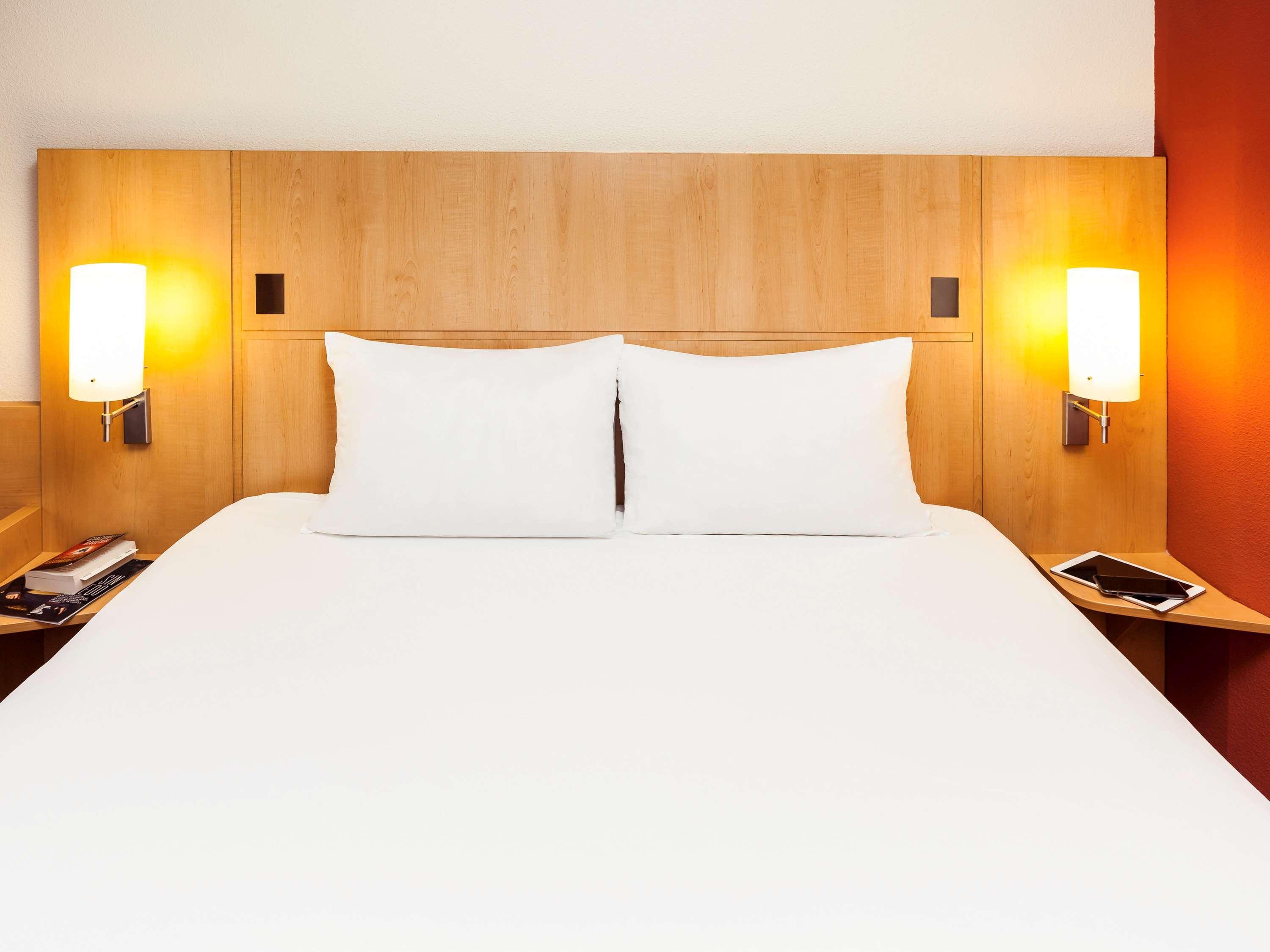 Ibis Lyon Est Chaponnay Otel Dış mekan fotoğraf
