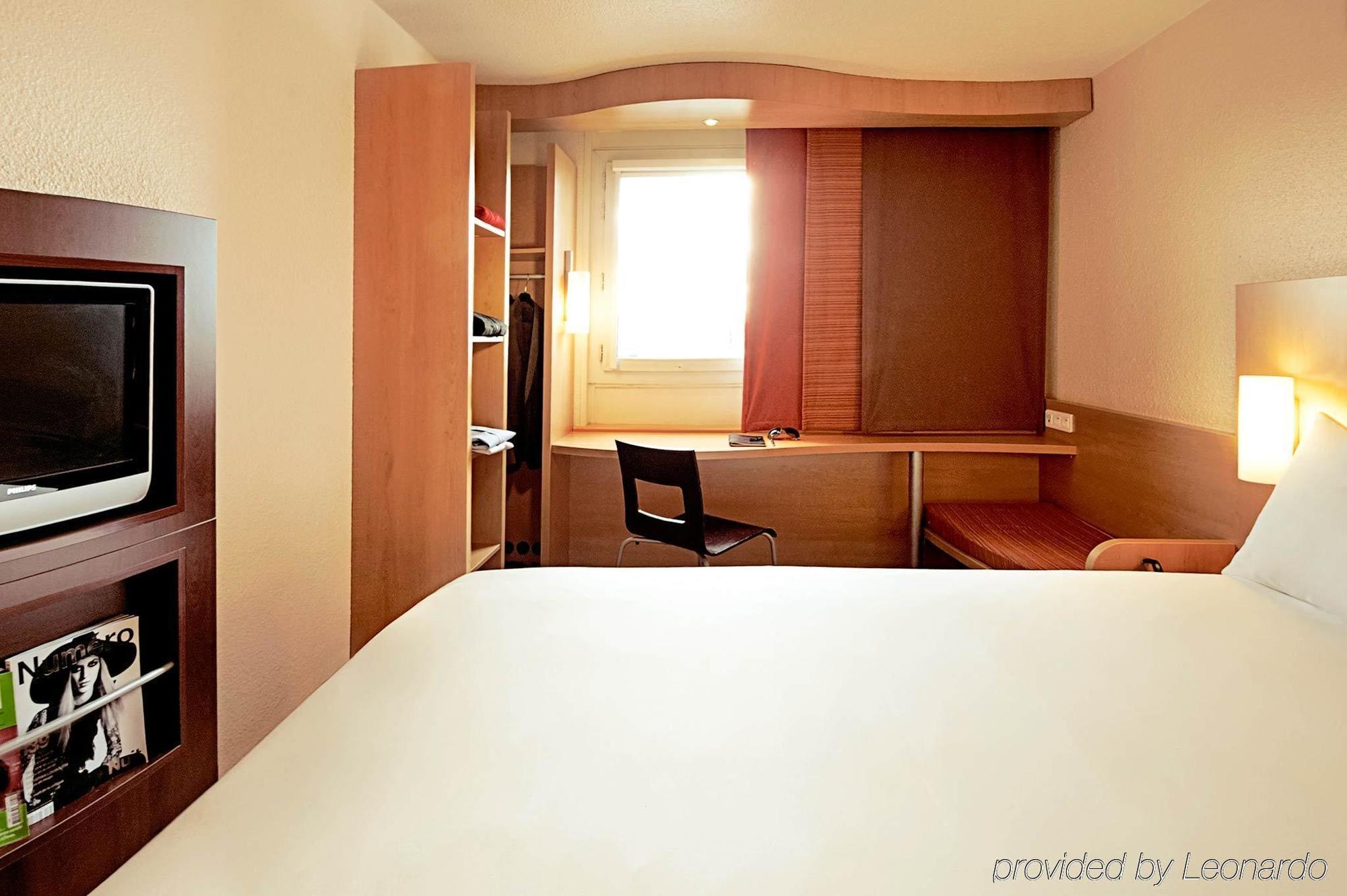 Ibis Lyon Est Chaponnay Otel Dış mekan fotoğraf